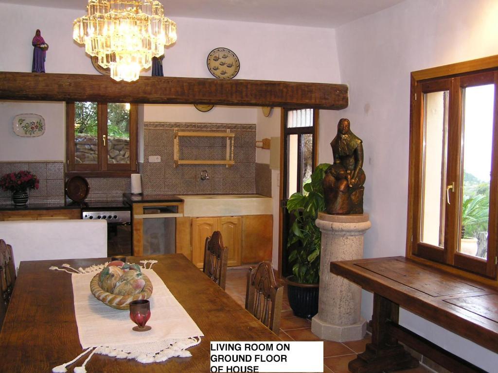 Agroturismo S'olivar Lantgård *